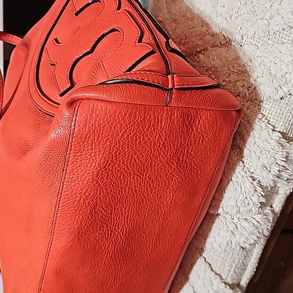 Tory Burch East West Tote Bag - Picture 4 of 8